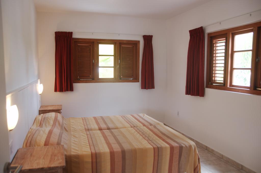 Bantopa Apartments Willemstad Quarto foto